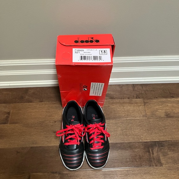 Diadora Cattura Turf Soccer Cleats - Kids Size 1.5 - Picture 2 of 4